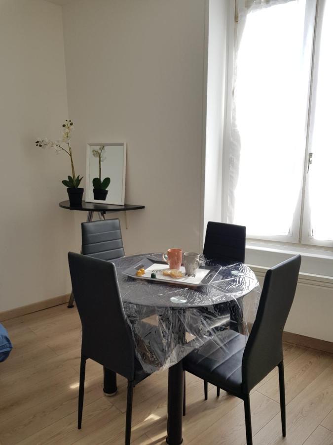 Gesteasy Au Top, Confort, Proche Gare 芒特拉若利 外观 照片